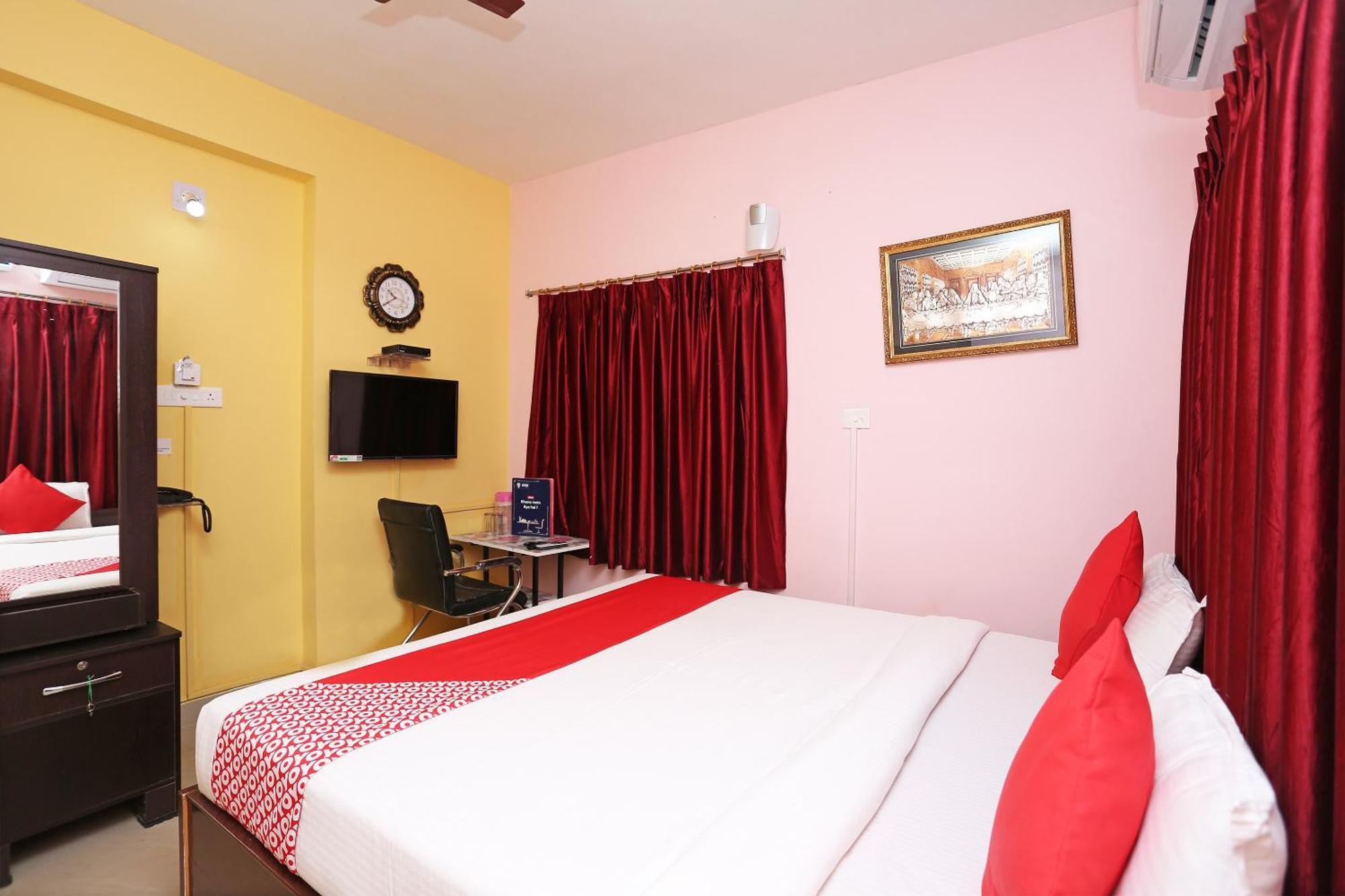 Hotel Grand Paradise Bhubaneswar Esterno foto