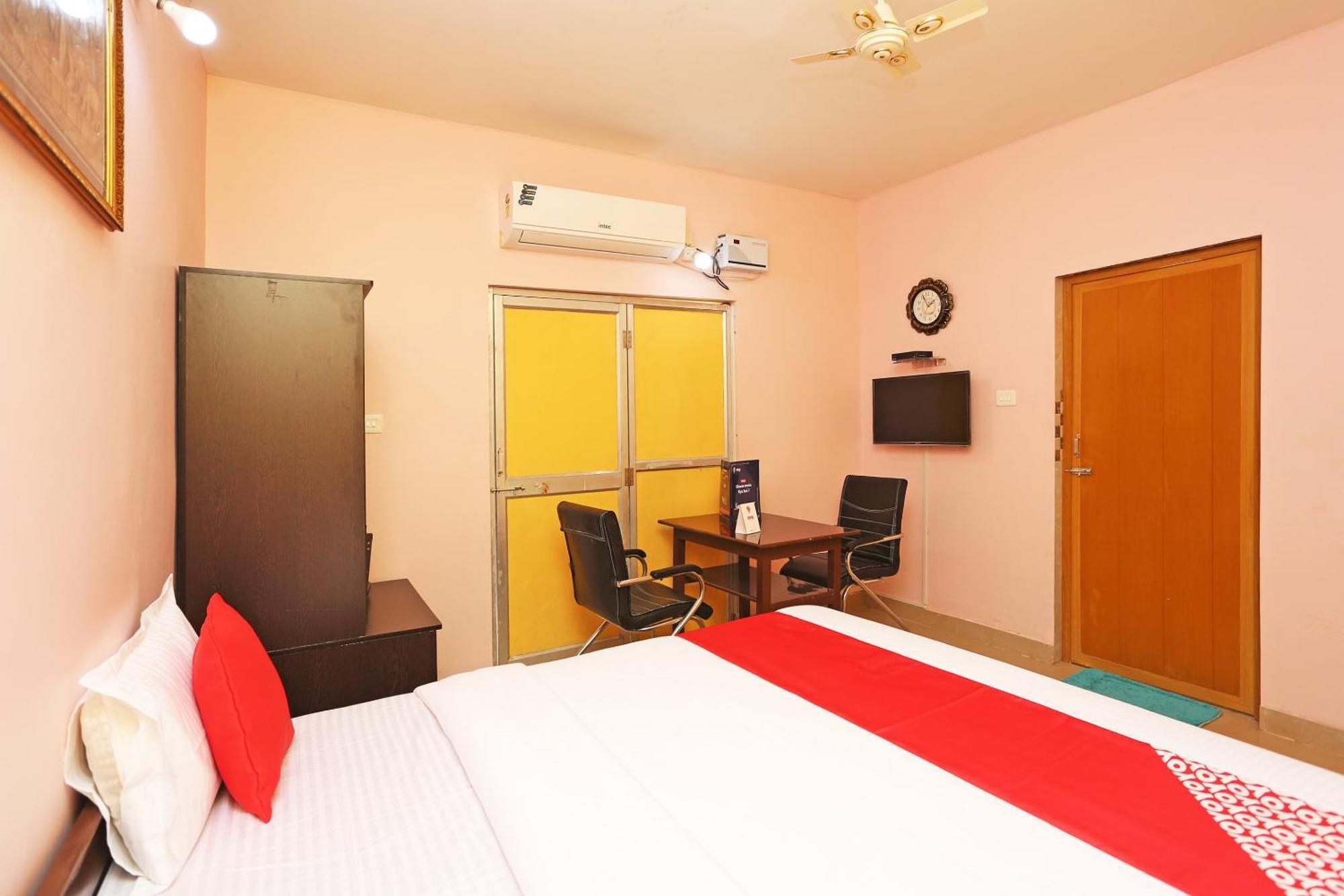 Hotel Grand Paradise Bhubaneswar Esterno foto