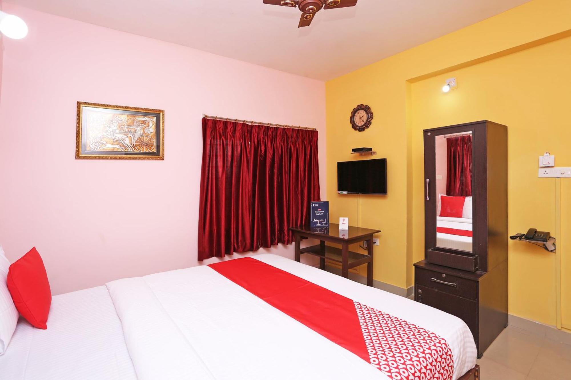 Hotel Grand Paradise Bhubaneswar Esterno foto